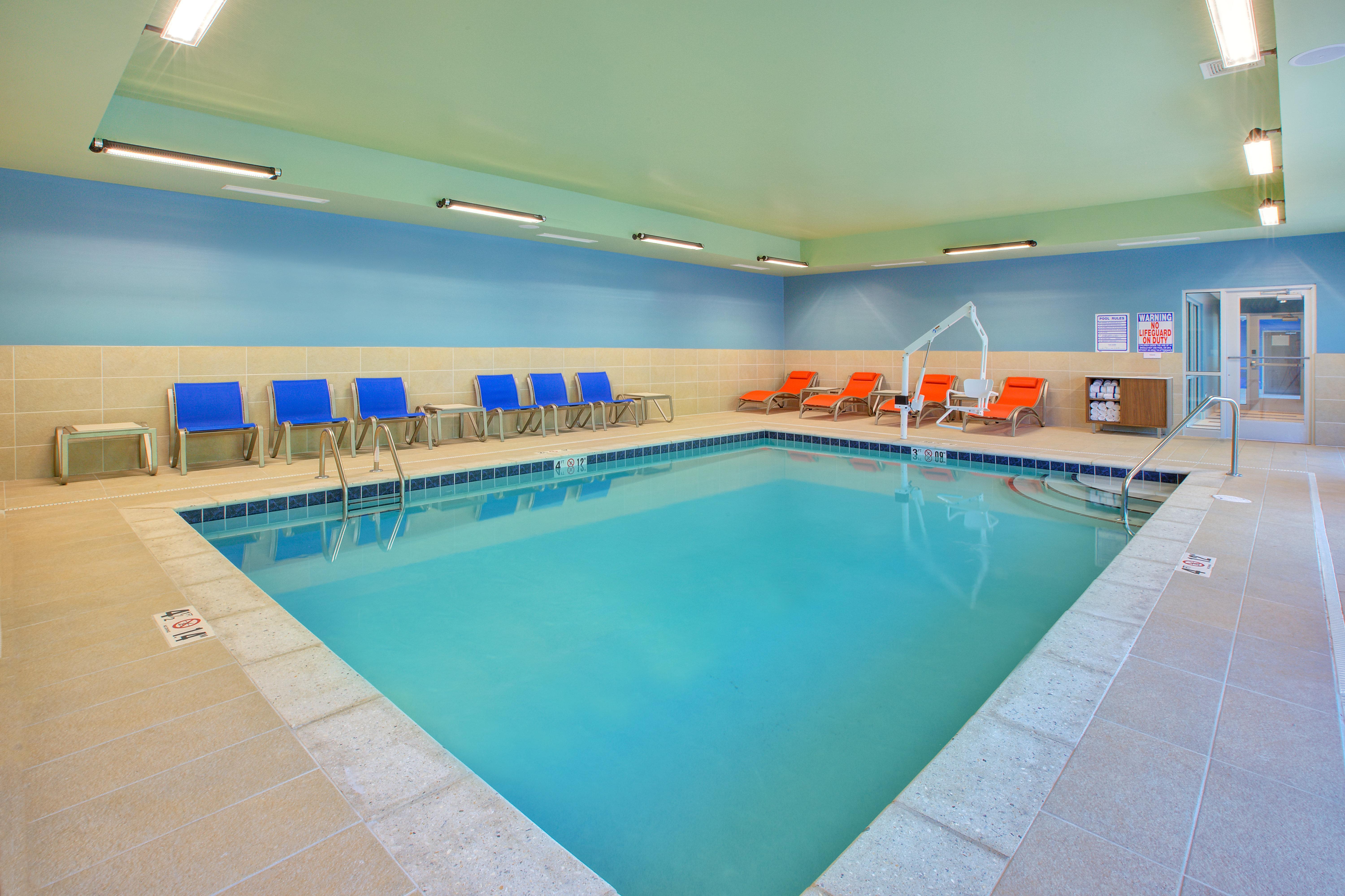 Holiday Inn Express & Suites New Castle By Ihg Екстер'єр фото